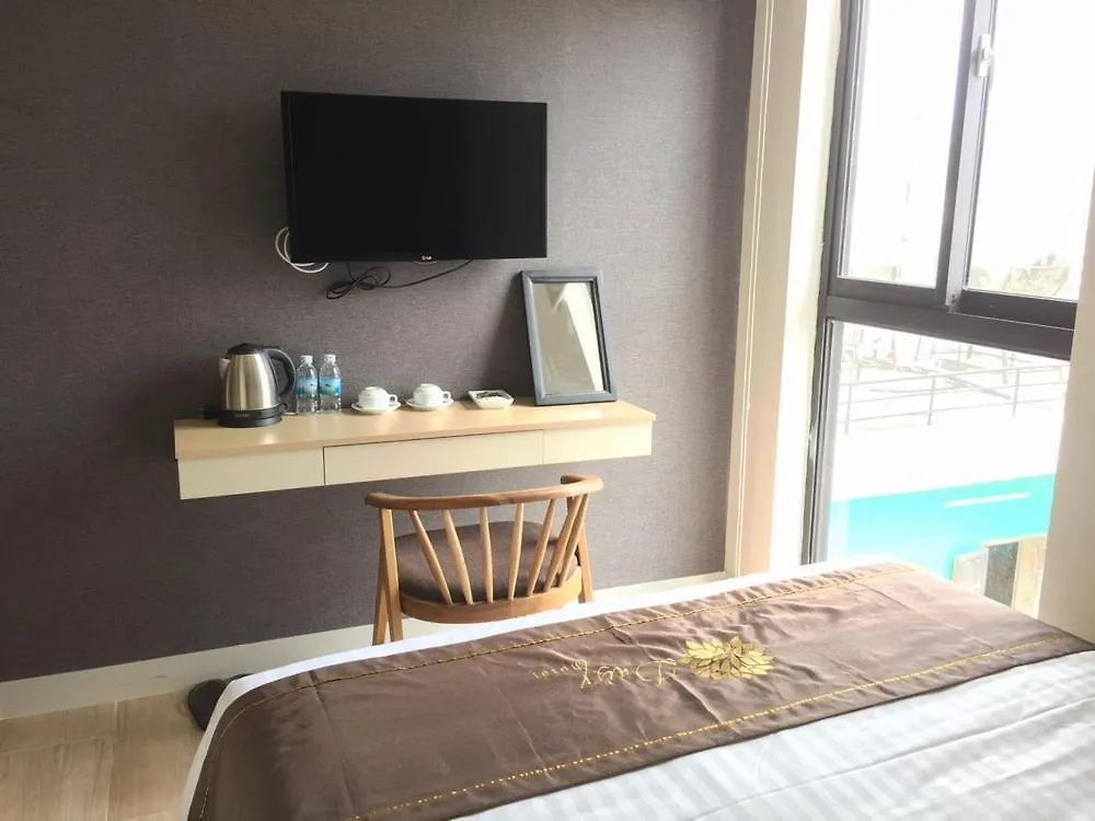 Daisy Hotel Να Τρανγκ